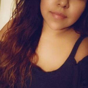 Meet your Posher, Mariela